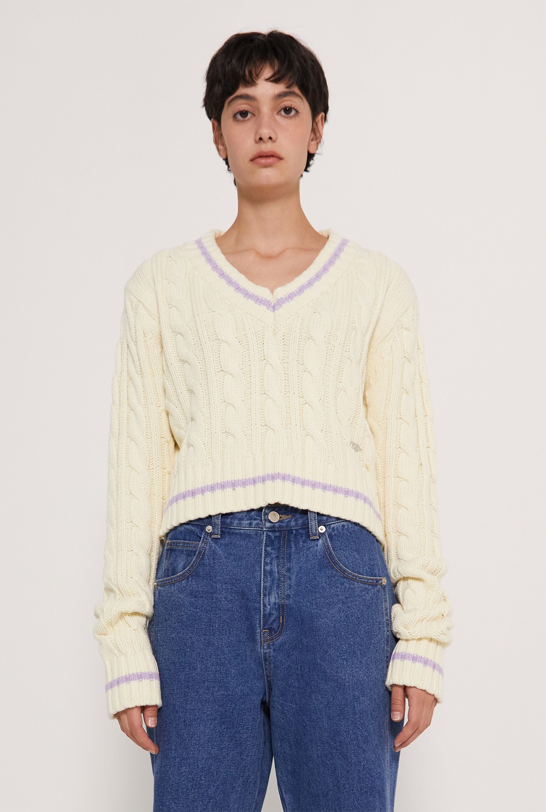 R CABLE V-NECK KNIT TOP_IVORY